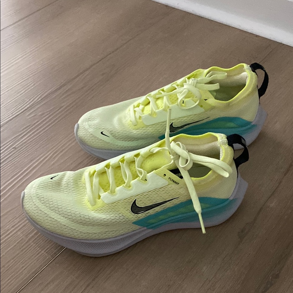 Nike Womens Zoom Fly 4 'Fast Pack' Running Shoes CT2401-700 Barely Volt Size 6M